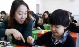 天津警方爆料配餐视频,配餐视频揭露食品安全问题